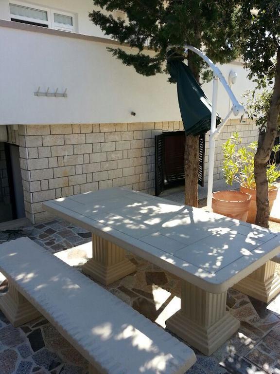 Apartmani Orhideja Rab Town Rum bild