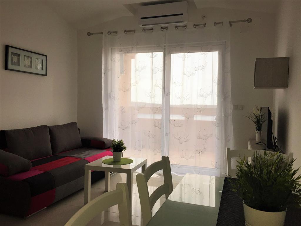 Apartmani Orhideja Rab Town Exteriör bild