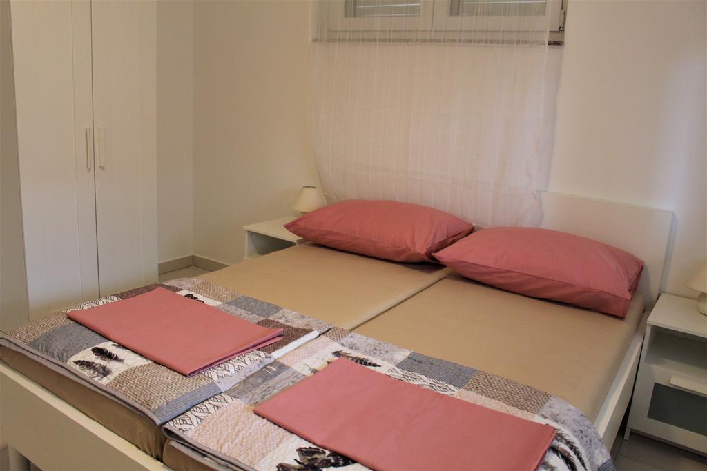 Apartmani Orhideja Rab Town Exteriör bild
